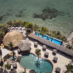 Gloria Maris Hotel Suites And Villa